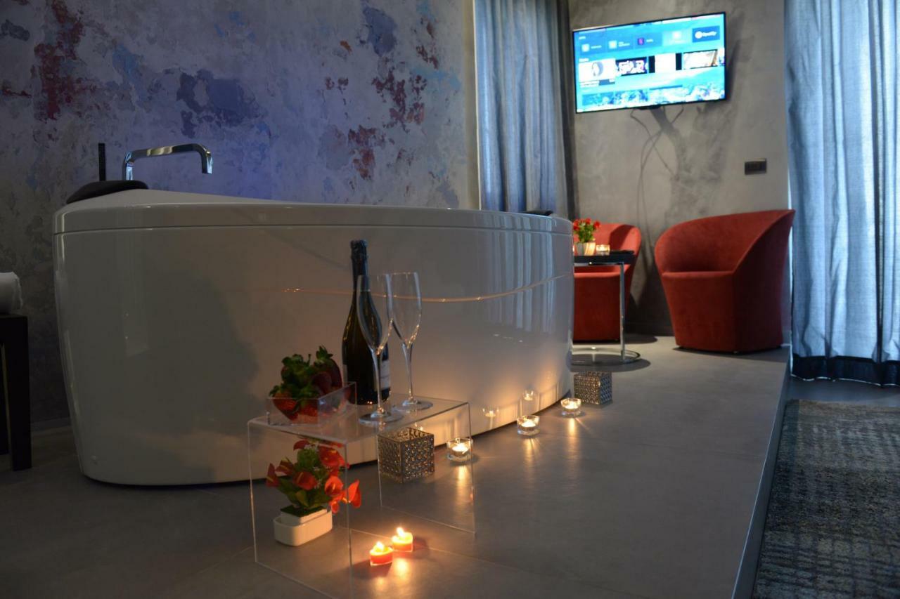 Suite28 บรินดิซิ ภายนอก รูปภาพ