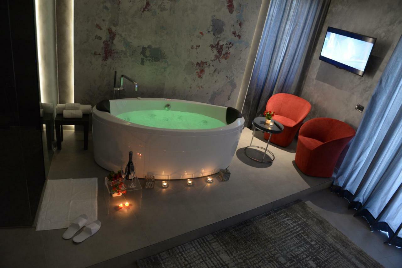 Suite28 บรินดิซิ ภายนอก รูปภาพ